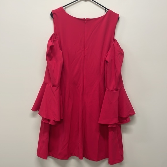 NWT PINK FORMAL DRESS WITH OPEN SHOULDER‎ AND BELL SLEEVES - Picture 5 of 5
